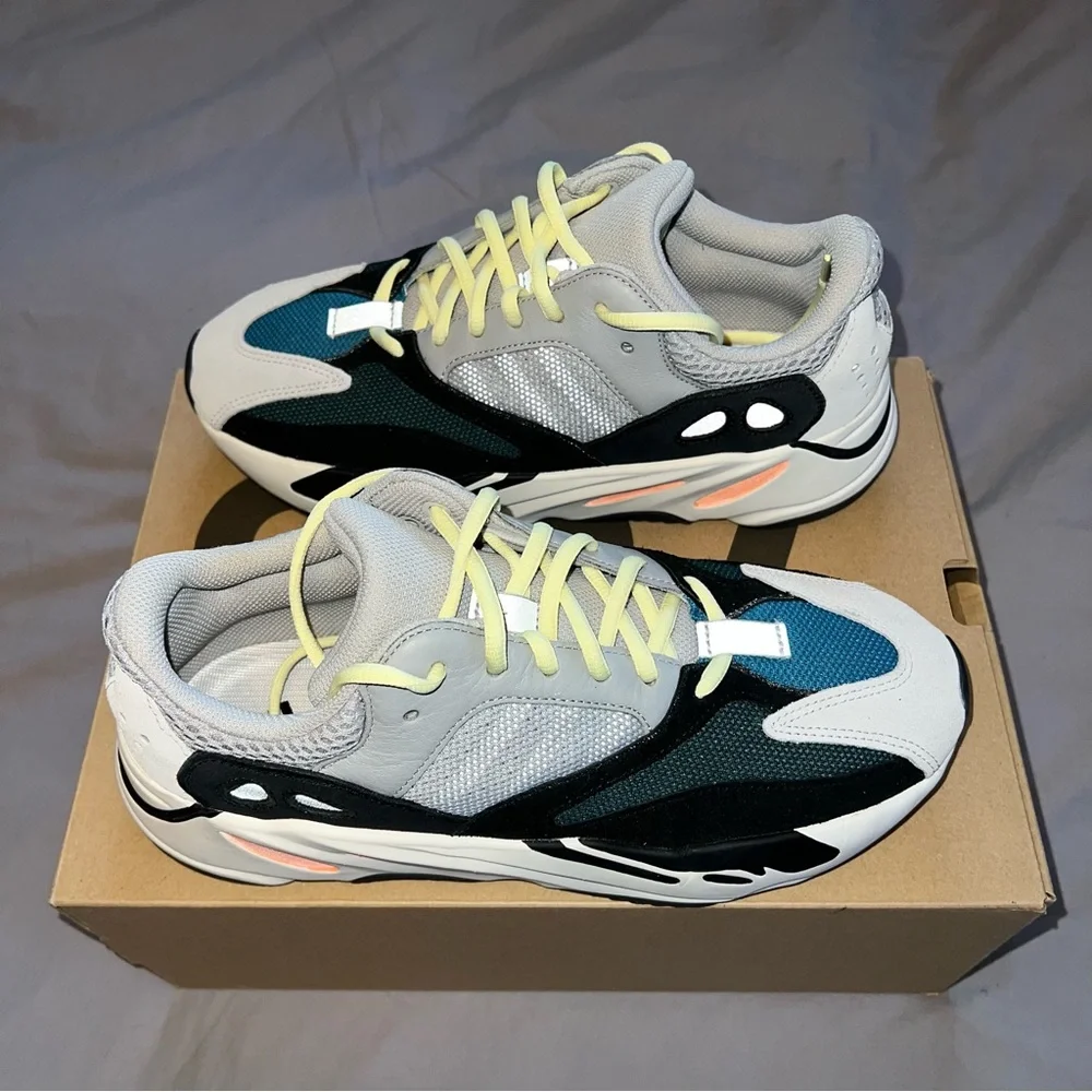 Adidas Yeezy Boost 700 Wave Runner B75571 - Picture 5 of 10